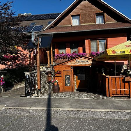 Apartmany Crystal Jasna Pavčina Lehota Exteriör bild